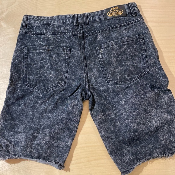 DNM Collection Jean Shorts Size 40 (BK) - Picture 9 of 11